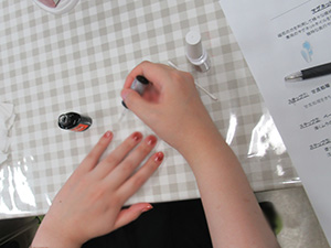 レジンでネイル